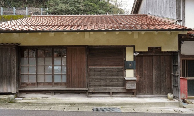 Yunotsucho Yunotsu House | Discover Oda Shimane: A Hidden Gem with Unique Amenities