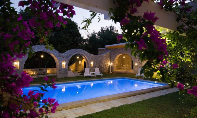 Spartylas Cottage | Old Olive Presse Villa with Breathtaking Ocean Views