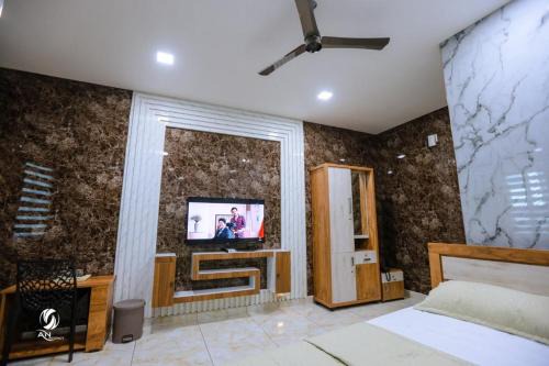 Ponnani Hotel | Discover Family-Friendly Stay at AN REGENCY with Great Ratings