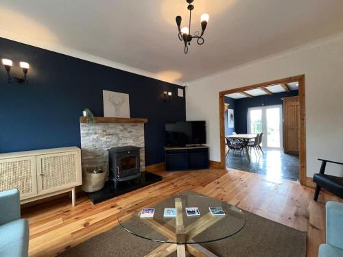 Rathangan Apartment | Discover An Teach Bábóige - Kildare's Delightful Doll House