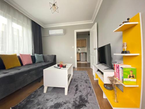 Nilufer Apartment | Family-Friendly GÜNEY SUİTES with Kitchen Access