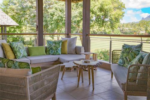 Grand River South East Apartment | Relaxing Anahita Apartment with Golf Views & Pool Access