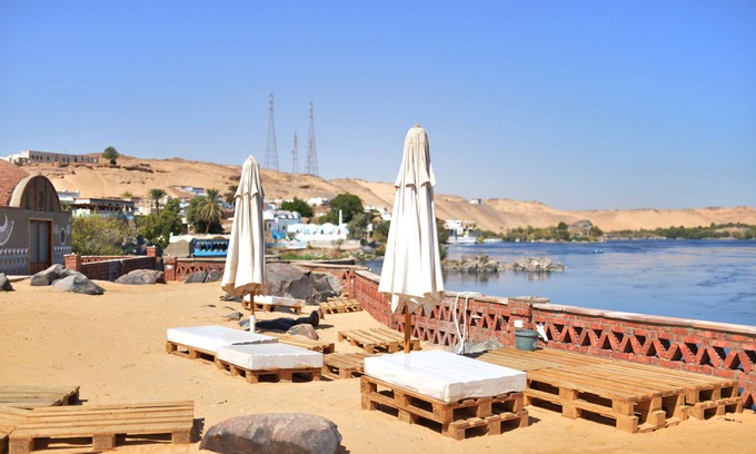 Aswan Bed & Breakfast | Discover Anakato Kiki: Family-Friendly with Gourmet Dining