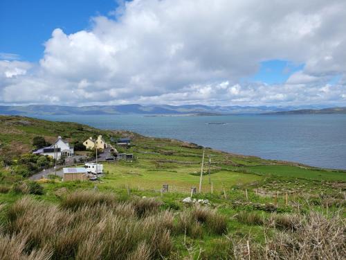 Caherkeen Bed & Breakfast | SeaView Retreat at Anam Sona: Pet-Friendly & Oceanfront