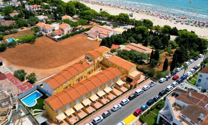 Alcossebre Apartment | Oceanfront Relaxation at Anamar Kione Rentals