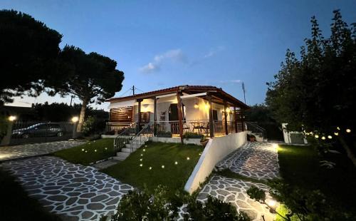 Thermaikos House | Discover Anastasias Cottage: Pet-Friendly Retreat Rated 9.2