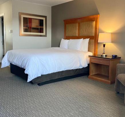 Prince George Hotel | Comfortable Anavada Inn & Suites: Family & Pet Friendly