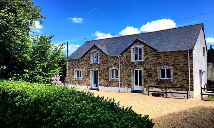 Plonevez-du-Faou House | Guest Rated: Anaya Cottages - Family-Friendly in Finistere
