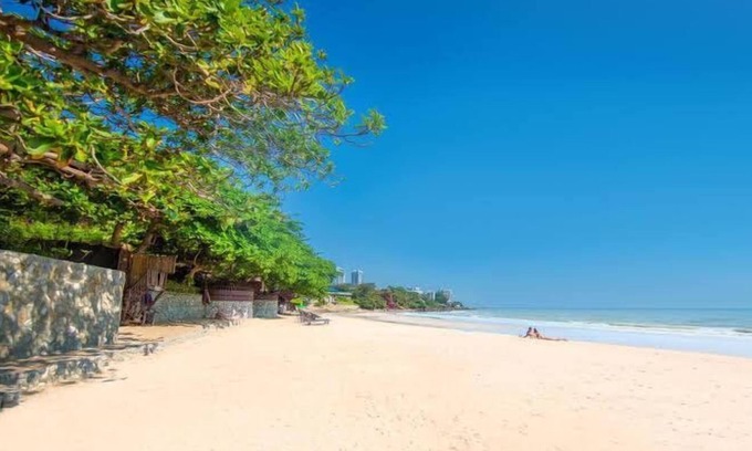 Pratumnak Hill Villa | Ideal AnB Poolvilla 2BR with Private Beach & Pool Access