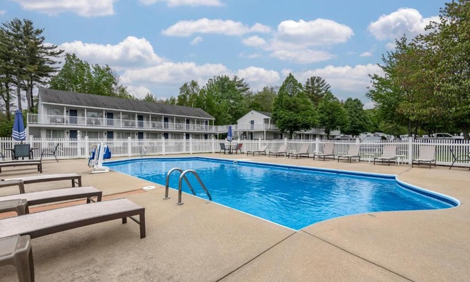 Ogunquit - Wells Hotel | Oceanfront Anchor Inn and Cottages in Wells-Ogunquit