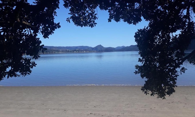 Whangamata House | Anchor Watch: Oceanfront Escape with 9.5/10 Guest Rating