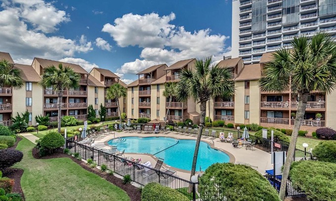 Myrtle Beach House | Oceanfront Anchorage II C03: 4-Star Escape with Pool