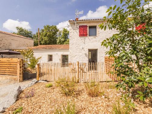 Saint-Colomban House | Ancien corps de ferme rénové avec jardin, proche de Nantes, wifi, borne de recharge et animaux acceptés. - FR-1-306-1280