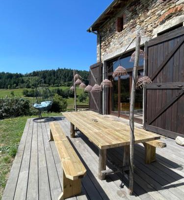 Champagnac-le-Vieux Villa | Idyllic Ancienne Étable in the Heart of French Countryside