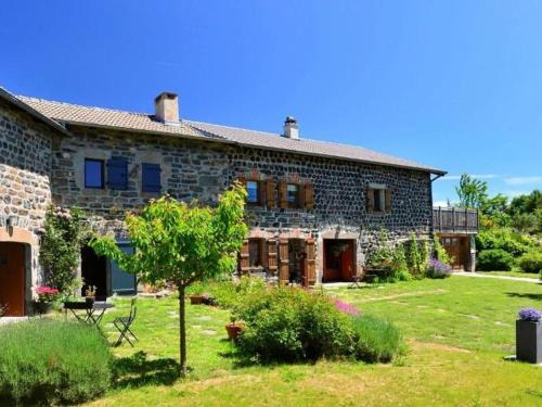 Araules House | Scenic Farm Retreat at Pic du Lizieux with Panoramic Views
