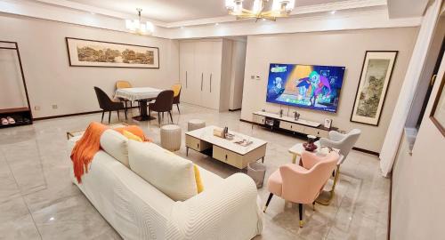 Beilin Apartment | Family-Friendly Stay Near Ancient City Wall in Xi'an