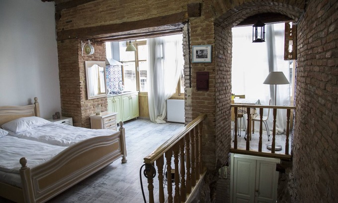 Avlabari Apartment | Explore Tbilisi: A Unique Taste of Ancient Culture