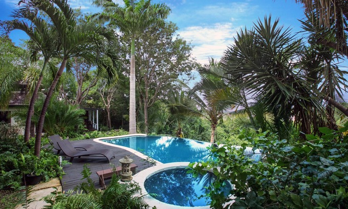 The Rock House | Oceanfront Villa with Infinity Pool and Lush Gardens