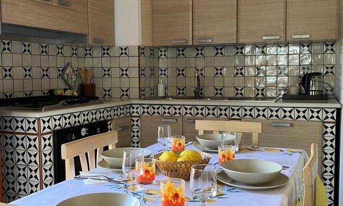 Tramonti House | Historic Mansion Retreat for a Peaceful Vacation Experience