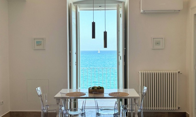 Molfetta Apartment | Ancient Residence On The Sea - Blu - Luxury Apartment With Sea View - Molfetta