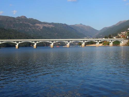 Ventosa Apartment | Guest Rated 9.4! Ancoradouro T2 - Family-Friendly Retreat