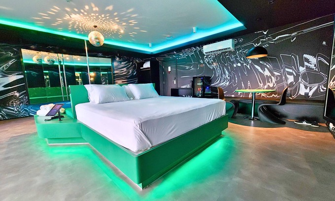 Republica Hotel | Welcoming Andar de Cima: Spa & Family-Friendly Comfort
