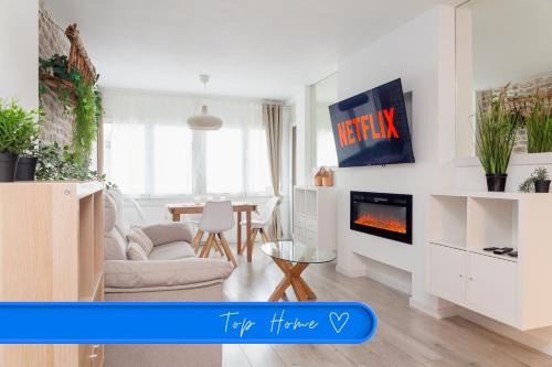 Soldeu Apartment | Pet-Friendly AndBnB near Grandvalira with Free Parking