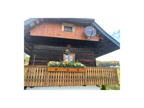 Weitensfeld House | Andi's Berghütte: Cozy Oceanfront Retreat with Hot Tub