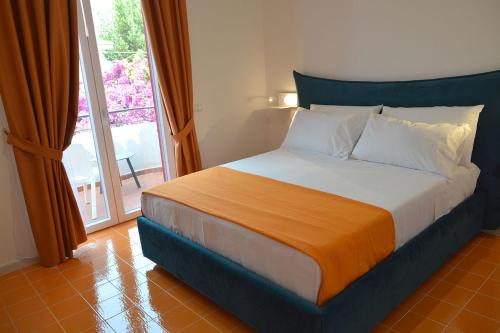 Laura Bed & Breakfast | Delightful Andrea Room & Breakfast - Rated 9/10 for Families