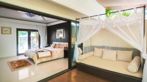Mumbai Resort | Andy's Boutique