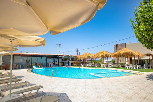 Gerani Apartment | Discover Andy's Gardens: Pet-Friendly Oceanview Retreat