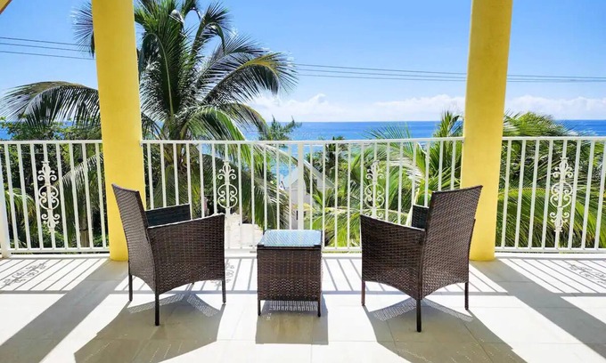 Bodden Town Villa | Experience Andy's Inn: A 3-Bedroom Gem in Bodden Town