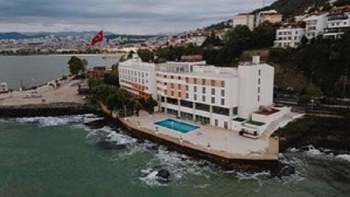 Altınordu Hotel | Relax at Anemon Ordu with Ocean Views & Family-Friendly Amenities