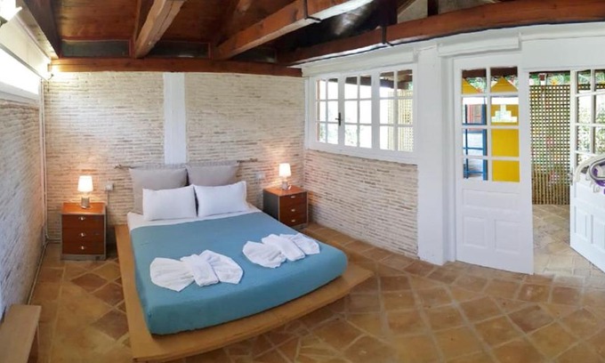 Vasilikos Apartment | Discover Anemona Apartments and Studios: Rated 9.3/10