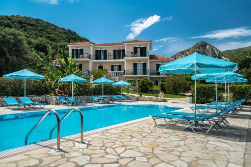 Kateleios Apartment | Oceanfront Anemona Studio 3 with Pool and Family Perks