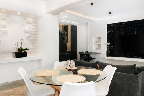 Kavala Apartment | Discover Anemos Residence: Family-Friendly Getaway