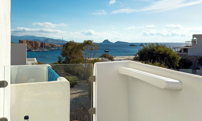 Karavostasis House | Cozy ANETON Residences Folegandros Near Hohlidia Bay