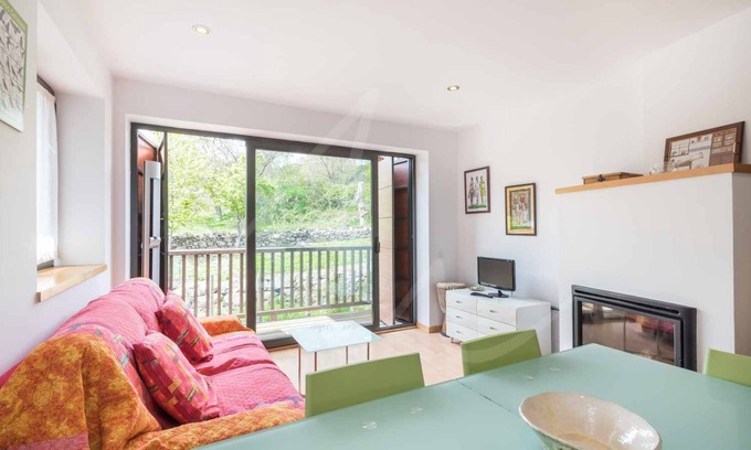 Alt Aneu Apartment | Guest Rated: Àneu by SeaMount Rentals with Spa & Family Amenities