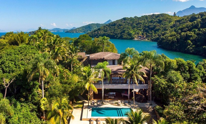 Angra dos Reis Villa | Private Island Retreat in Angra dos Reis with Exclusive Amenities