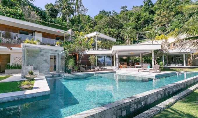 Retiro Villa | Beautiful Beach Villa Retreat in Angra dos Reis