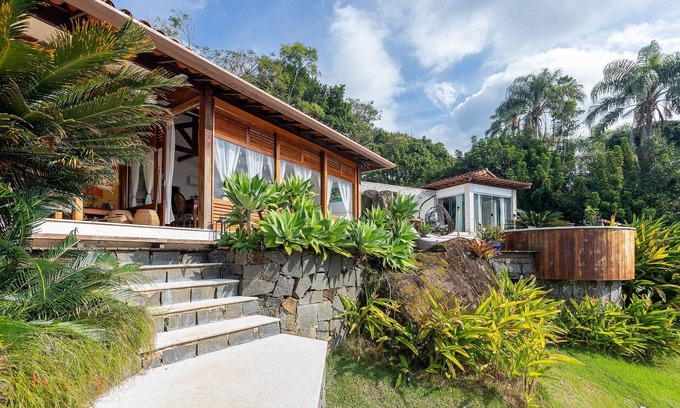 Angra dos Reis Villa | Inviting 4-Bedroom Retreat on Beautiful Angra Island