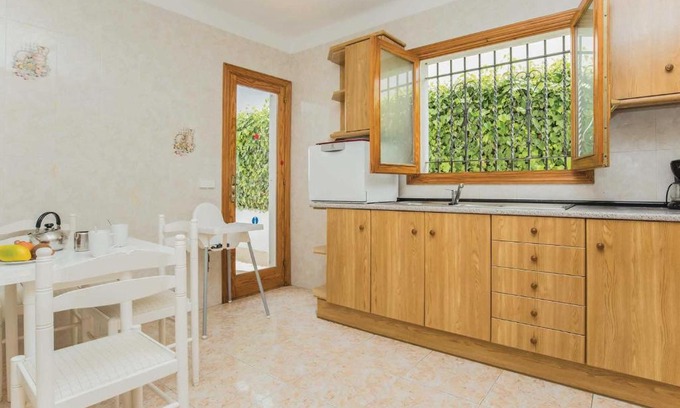 Cala d'Or Villa | Relax at Angel Luis: Family-Friendly with Pool and Kitchen