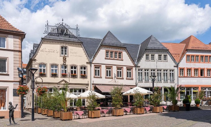 Sankt Wendel Hotel | Experience Angel's Hotel at the Vibrant Fruit Market