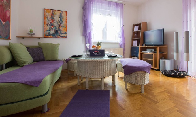 Novi Zagreb Apartment | Angela Zagreb with Garden