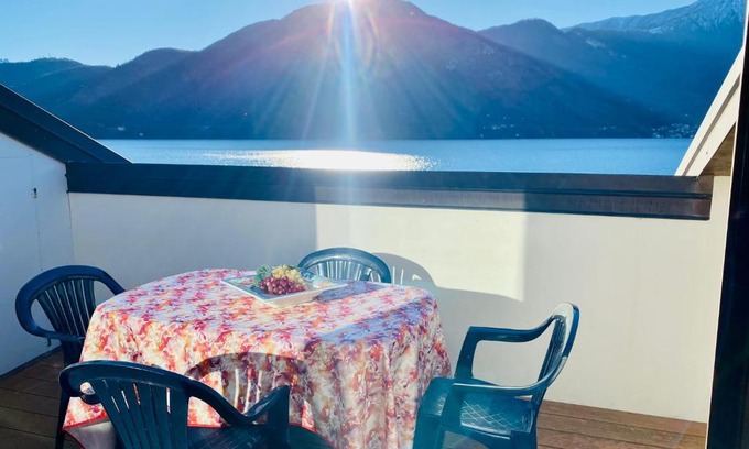 Azzano House | Oceanfront ANGELO Loft: Guest Rated 9/10, Family-Friendly