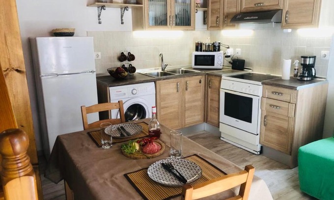 Paradisi Apartment | Top-Rated Angelos Sofita House - Family-Friendly Retreat