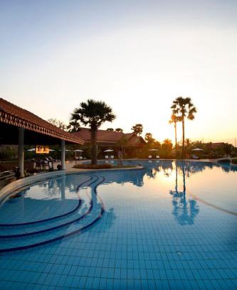 Siem Reap Resort | Discover Angkor Palace Suite & Villa: Rated 9/10, Oceanfront Bliss