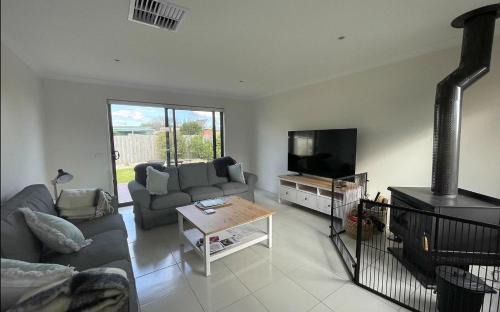 Sunderland Bay House | Pet-Friendly Anglers Rest at Sunderland Bay - 4-Star Retreat