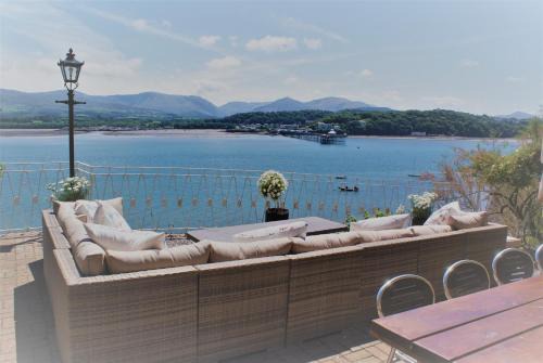 Menai Bridge House | Idyllic Anglesey Beach House with Ocean Views & Private Beach