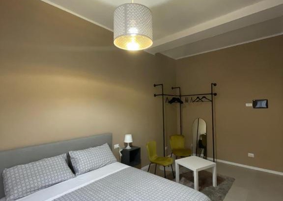 Busto Arsizio House | Pet-Friendly Retreat at Angolo di Isa with Breakfast Included